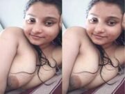 Horny Desi Girl Record Her Nude Selfie