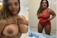 Today Exclusive- Sexy Girl Shows Boobs and Pussy