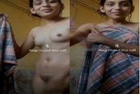 Today Exclusive –Desi Girl Showing Her Nude Body To Lover On Video Call